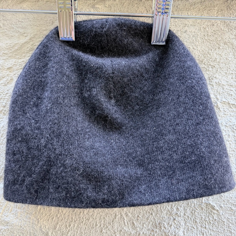 Banana Republic Reversible Charcoal Grey Cashmere Beanie